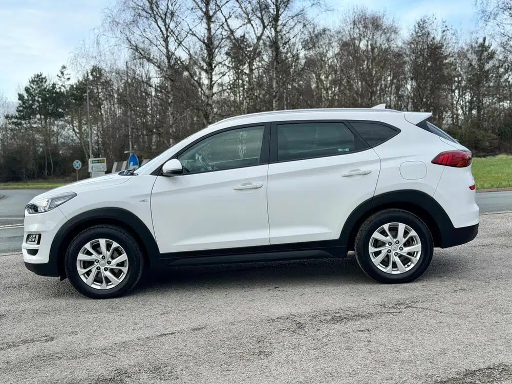2019 Hyundai Tucson 1.6 CRDi MHEV SE Nav DCT Euro 6 (s/s) 5dr photo 4