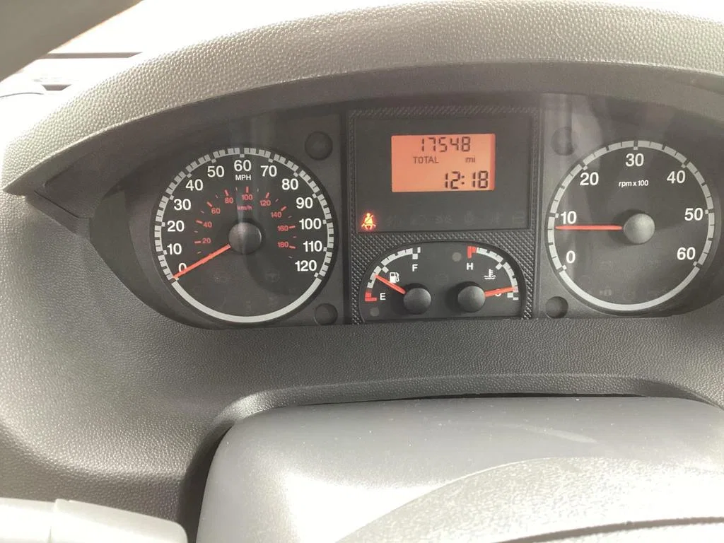 2006 Auto-Trail Cheyenne 660 photo 16