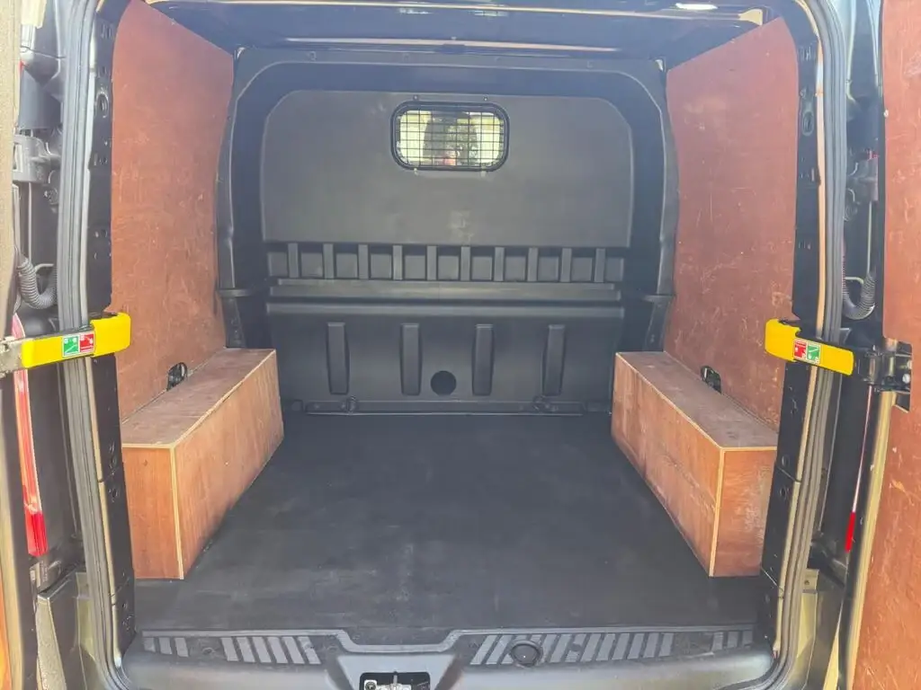 2019 Ford Transit Custom 2.0 320 EcoBlue Sport Crew Van Auto photo 12