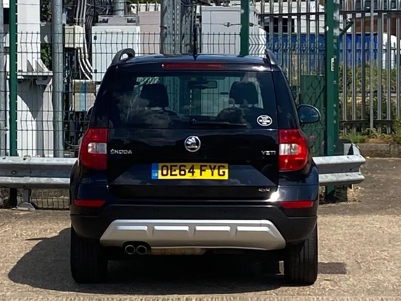 2014 SKODA Yeti Elegance Outdoor DSG 4WD photo 3