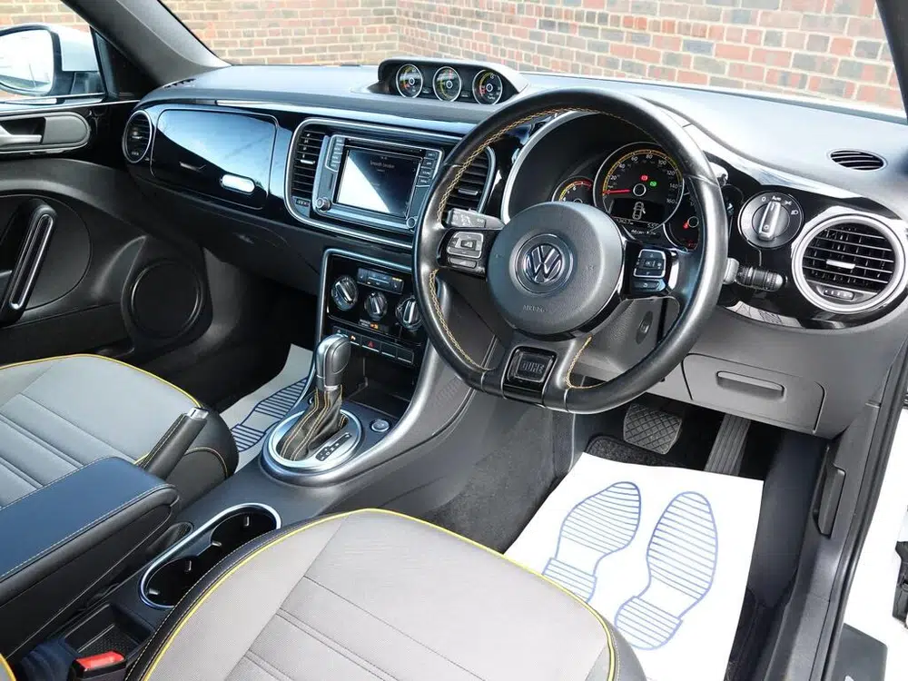 2018 Volkswagen Beetle 1.2 TSI Dune DSG Euro 6 (s/s) 3dr photo 4