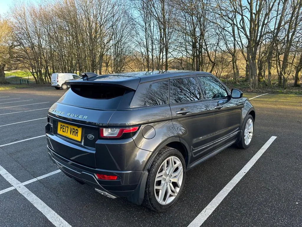 2017 Land Rover Range Rover Evoque HSE Dynamic photo 7