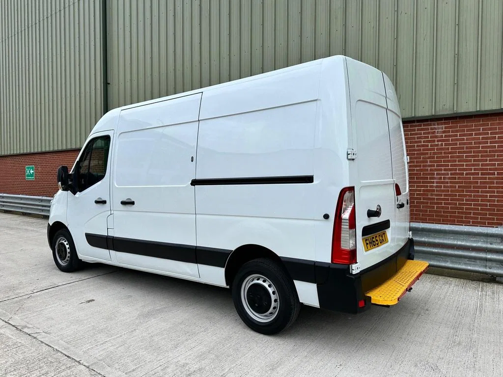 2016 Vauxhall Movano 2.3 CDTi 3500 BiTurbo ecoFLEX FWD L2 H2 Euro 5 5dr photo 7