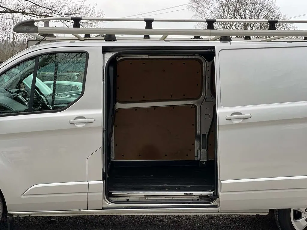 2016 Ford Transit Custom Limited L2H1 photo 8