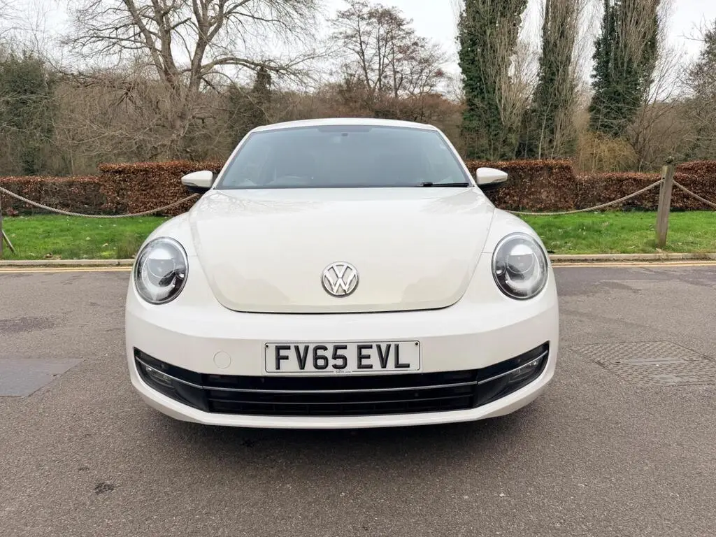 2015 Volkswagen Beetle 1.2 TSI BlueMotion Tech Design DSG Euro 6 (s/s) 3dr photo 2
