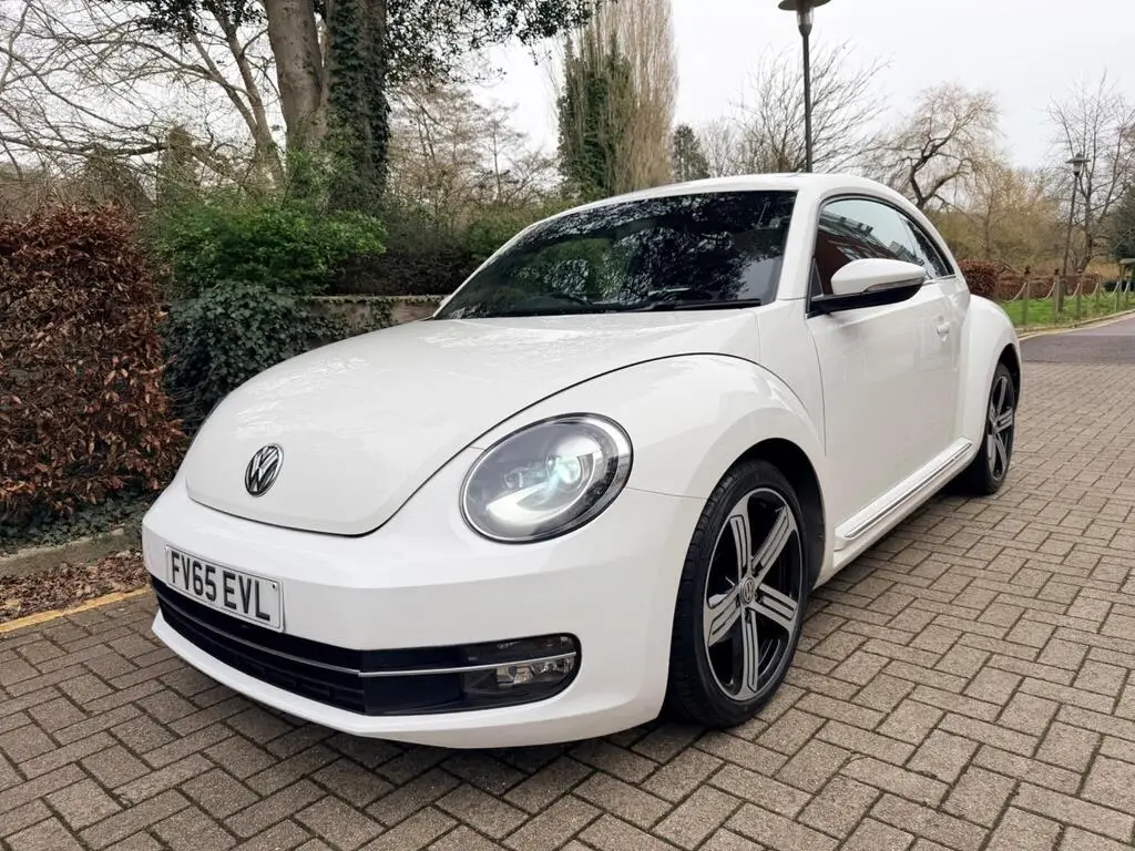 2015 Volkswagen Beetle 1.2 TSI BlueMotion Tech Design DSG Euro 6 (s/s) 3dr photo 3