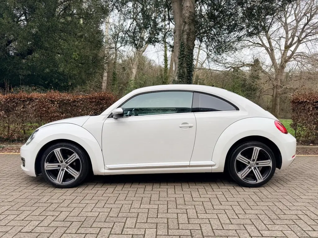 2015 Volkswagen Beetle 1.2 TSI BlueMotion Tech Design DSG Euro 6 (s/s) 3dr photo 6