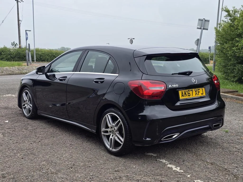 2017 Mercedes-Benz A Class A180 AMG Line Premium photo 4