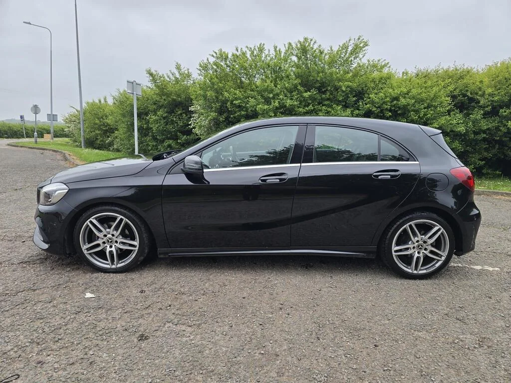 2017 Mercedes-Benz A Class A180 AMG Line Premium photo 6