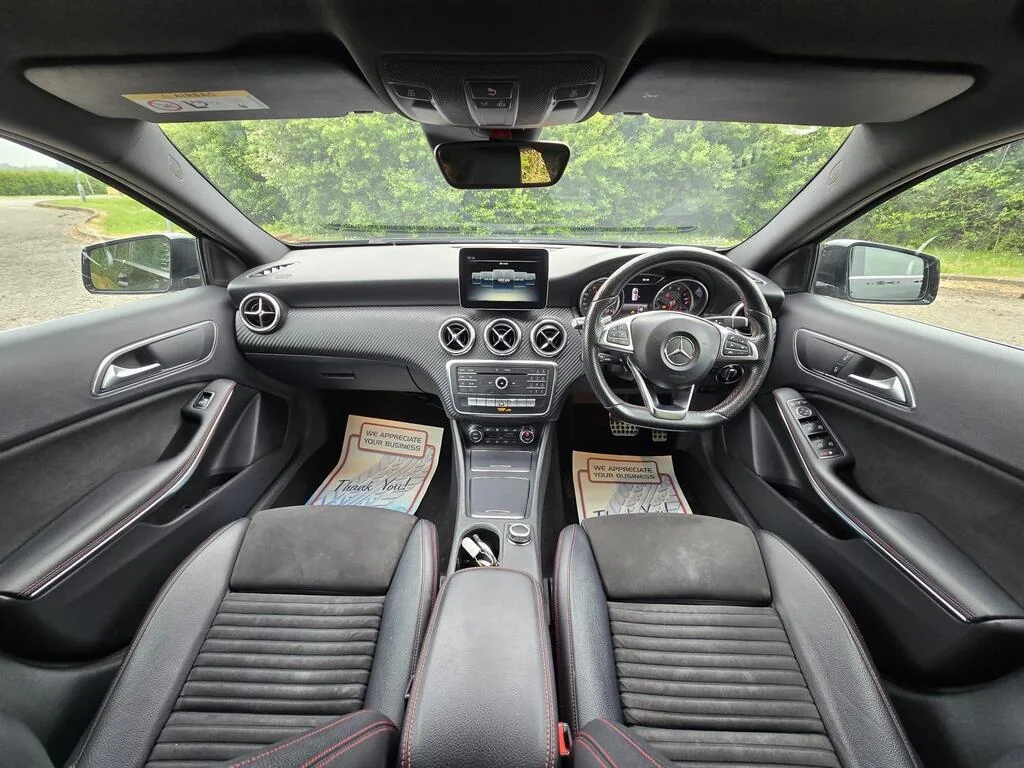 2017 Mercedes-Benz A Class A180 AMG Line Premium photo 10