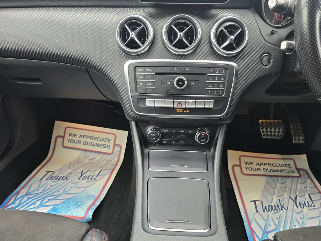 2017 Mercedes-Benz A Class A180 AMG Line Premium photo 12