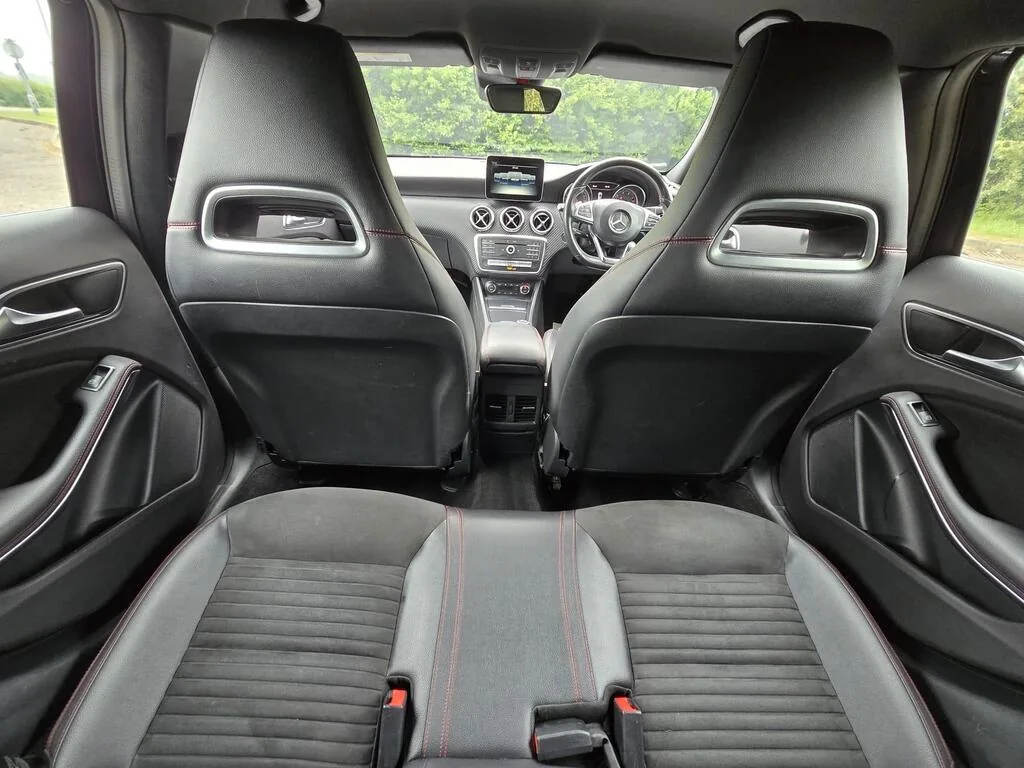 2017 Mercedes-Benz A Class A180 AMG Line Premium photo 20
