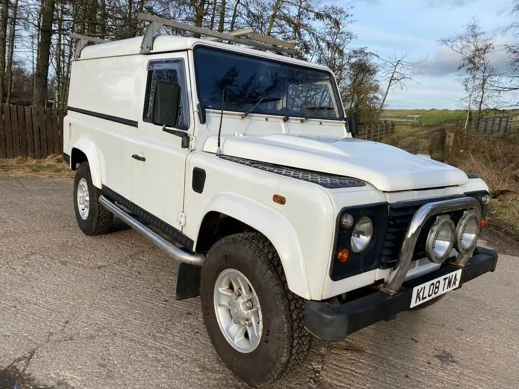 2008 Land Rover Defender 110 2.4 TDCi County Hard Top 4WD Euro 4 3dr