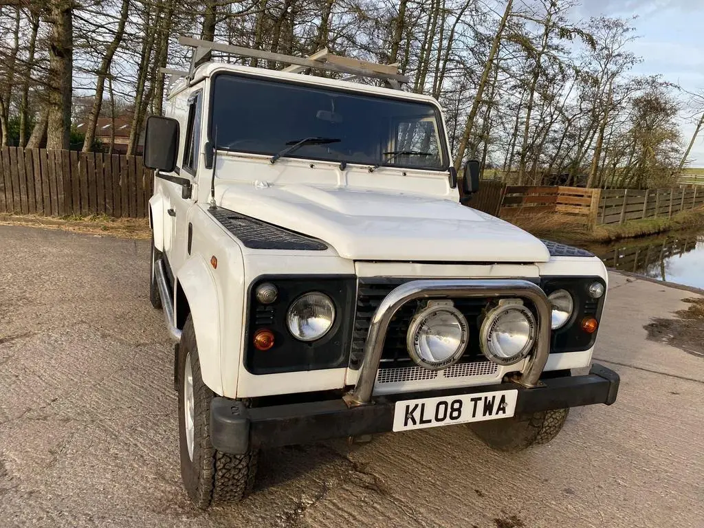 2008 Land Rover Defender 110 2.4 TDCi County Hard Top 4WD Euro 4 3dr photo 2