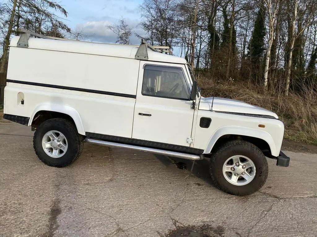 2008 Land Rover Defender 110 2.4 TDCi County Hard Top 4WD Euro 4 3dr photo 5