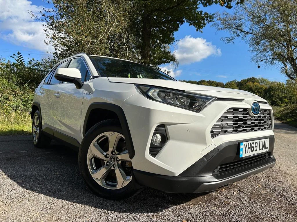 2019 Toyota RAV4 2.5 VVT-h Design Petrol Hybrid CVT Euro 6 5dr photo 2