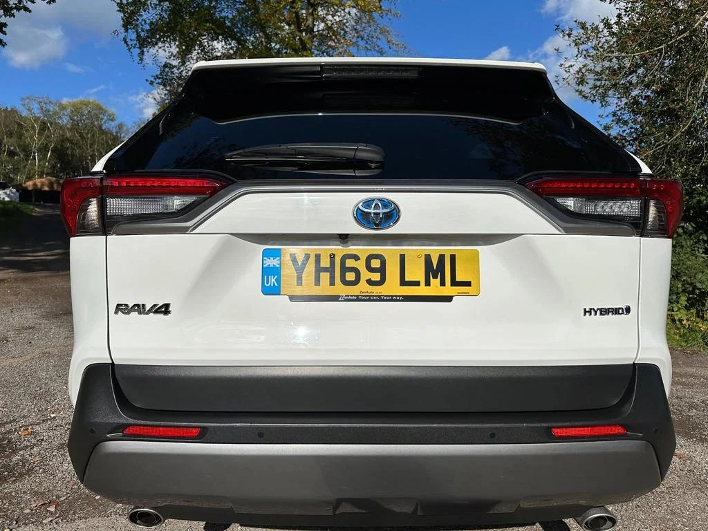 2019 Toyota RAV4 2.5 VVT-h Design Petrol Hybrid CVT Euro 6 5dr photo 5