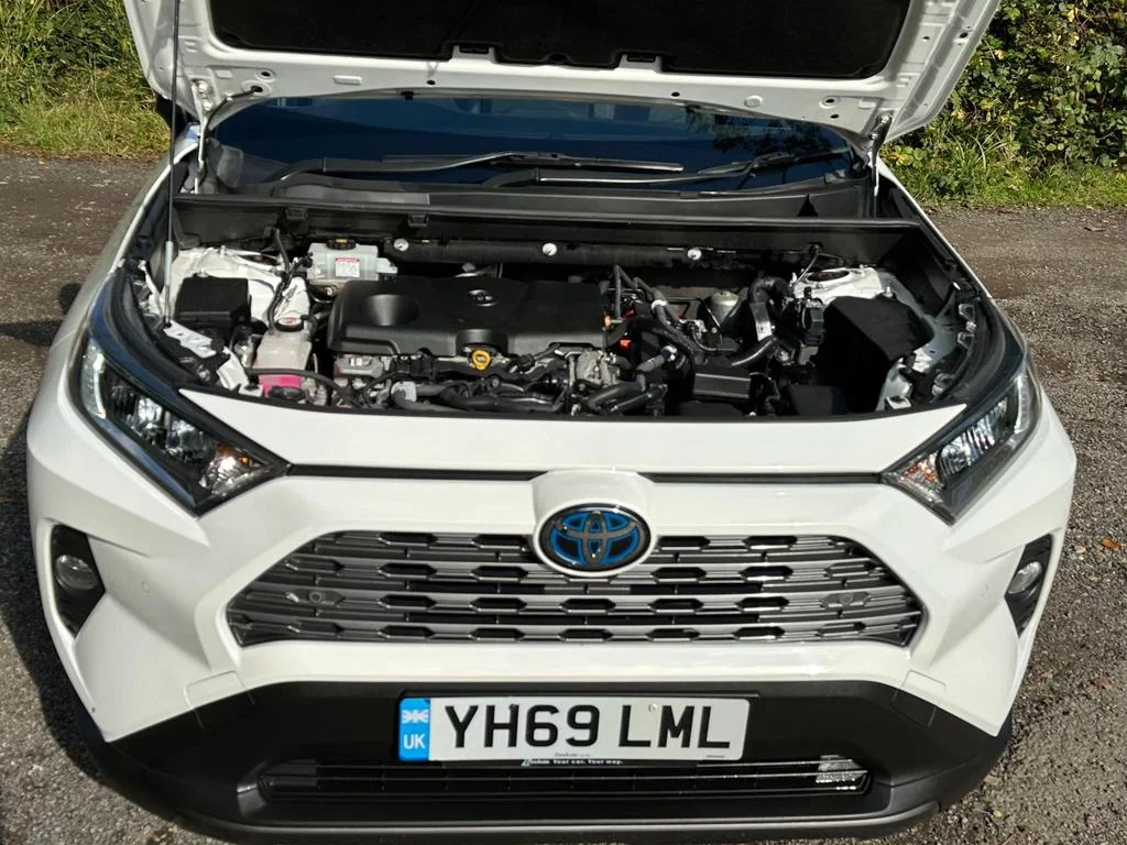 2019 Toyota RAV4 2.5 VVT-h Design Petrol Hybrid CVT Euro 6 5dr photo 16