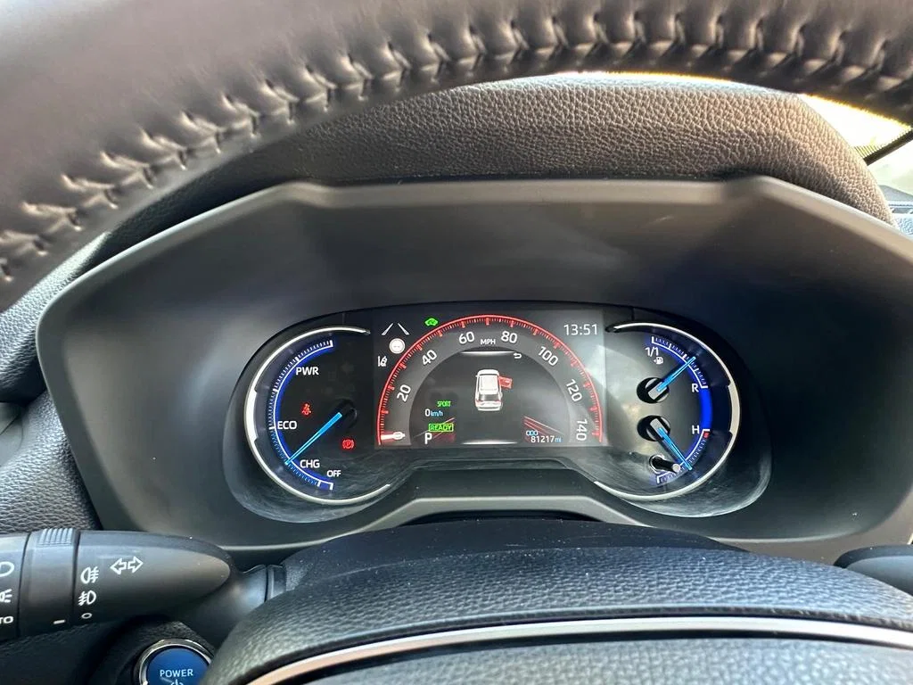 2019 Toyota RAV4 2.5 VVT-h Design Petrol Hybrid CVT Euro 6 5dr photo 15