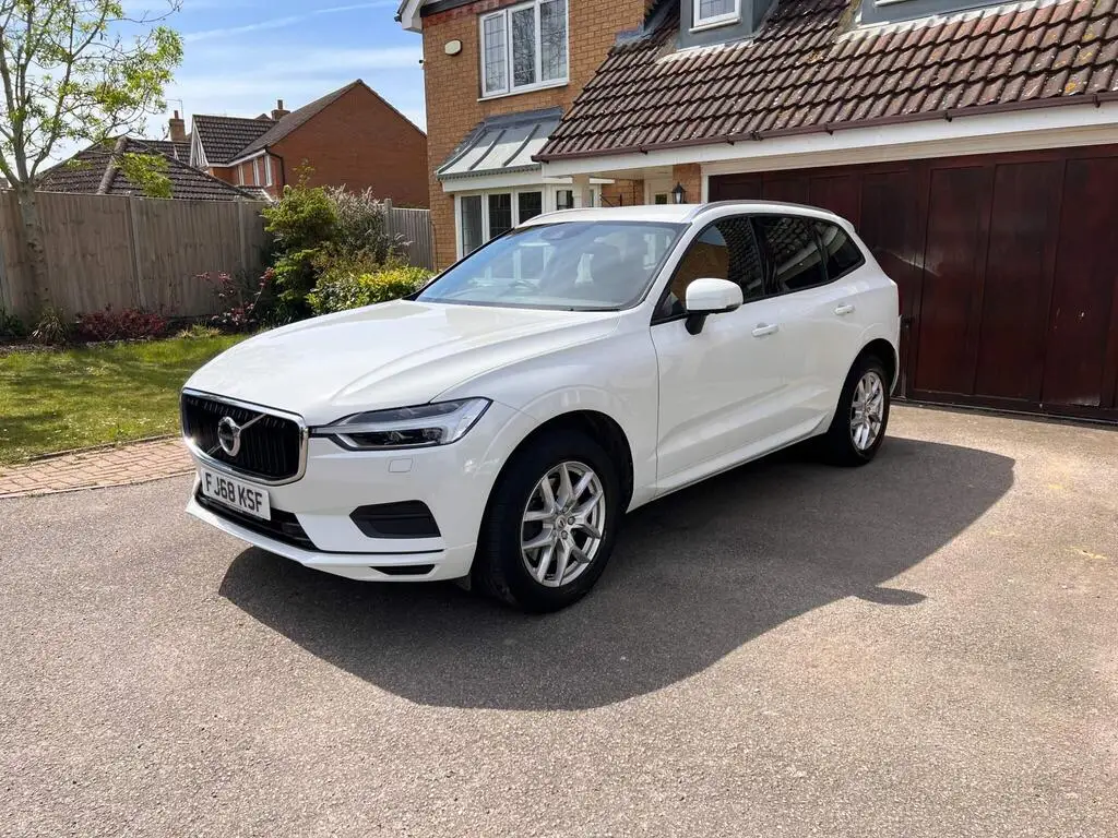 2018 Volvo XC60 2.0 D4 Momentum Auto AWD Euro 6 (s/s) 5dr photo 9