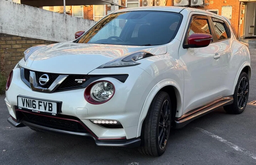 2016 Nissan Juke 1.6 DIG-T Nismo RS XTRON 4WD Euro 6 5dr photo 3