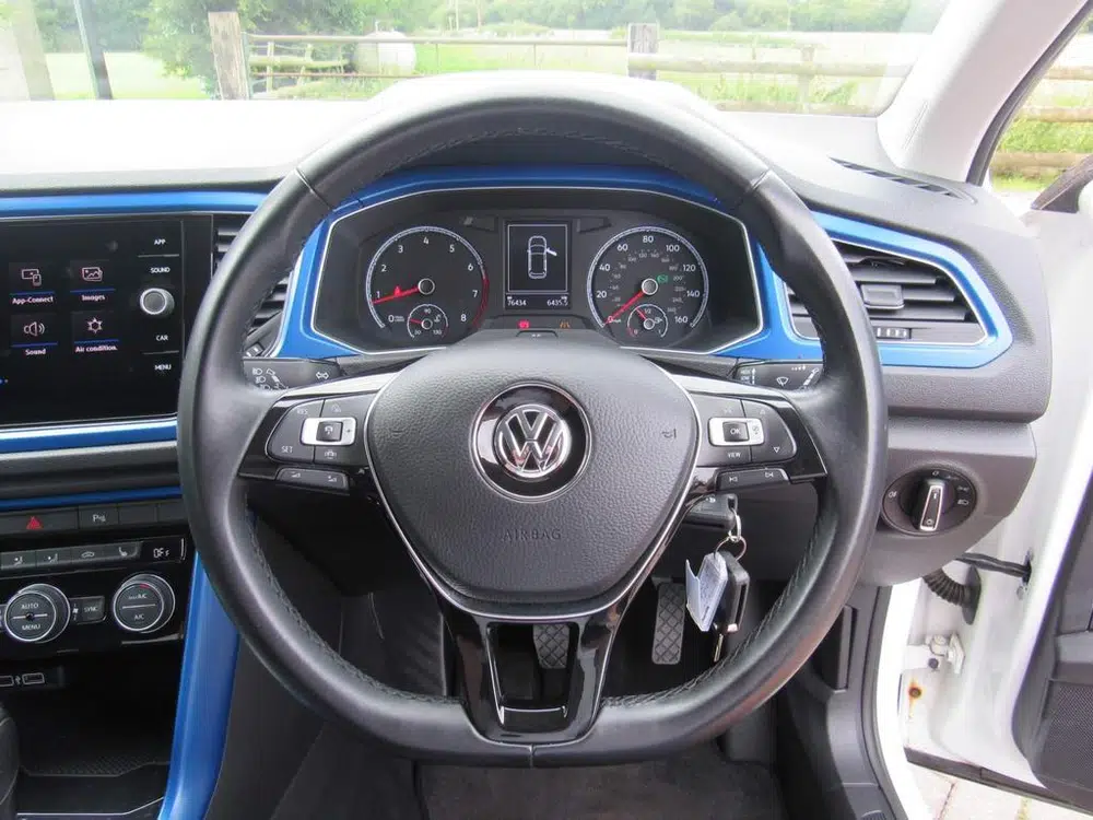 2019 Volkswagen T-roc 1.5 TSI EVO Design DSG Euro 6 (s/s) 5dr photo 4