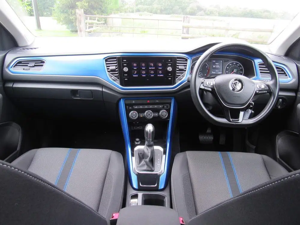 2019 Volkswagen T-roc 1.5 TSI EVO Design DSG Euro 6 (s/s) 5dr photo 11