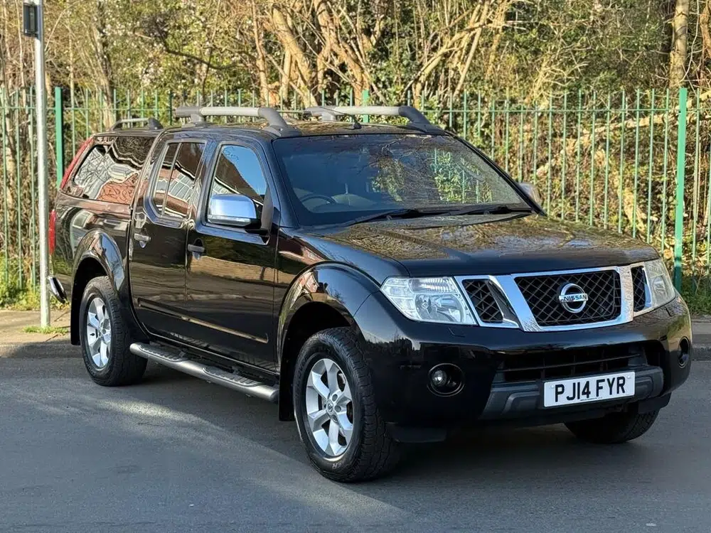 2014 Nissan Navara 2.5 dCi Tekna Auto 4WD Euro 5 4dr