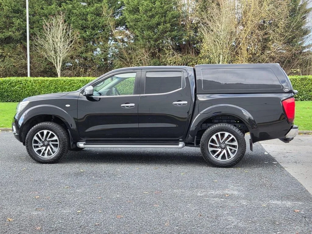 2016 Nissan Navara 2.3 dCi Acenta 4WD Euro 5 4dr photo 6