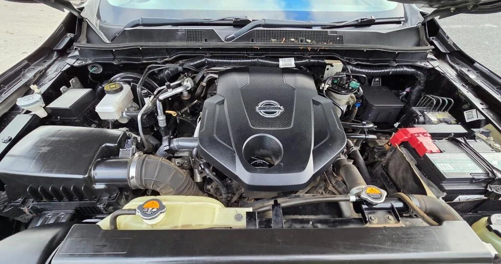 2016 Nissan Navara 2.3 dCi Acenta 4WD Euro 5 4dr photo 13