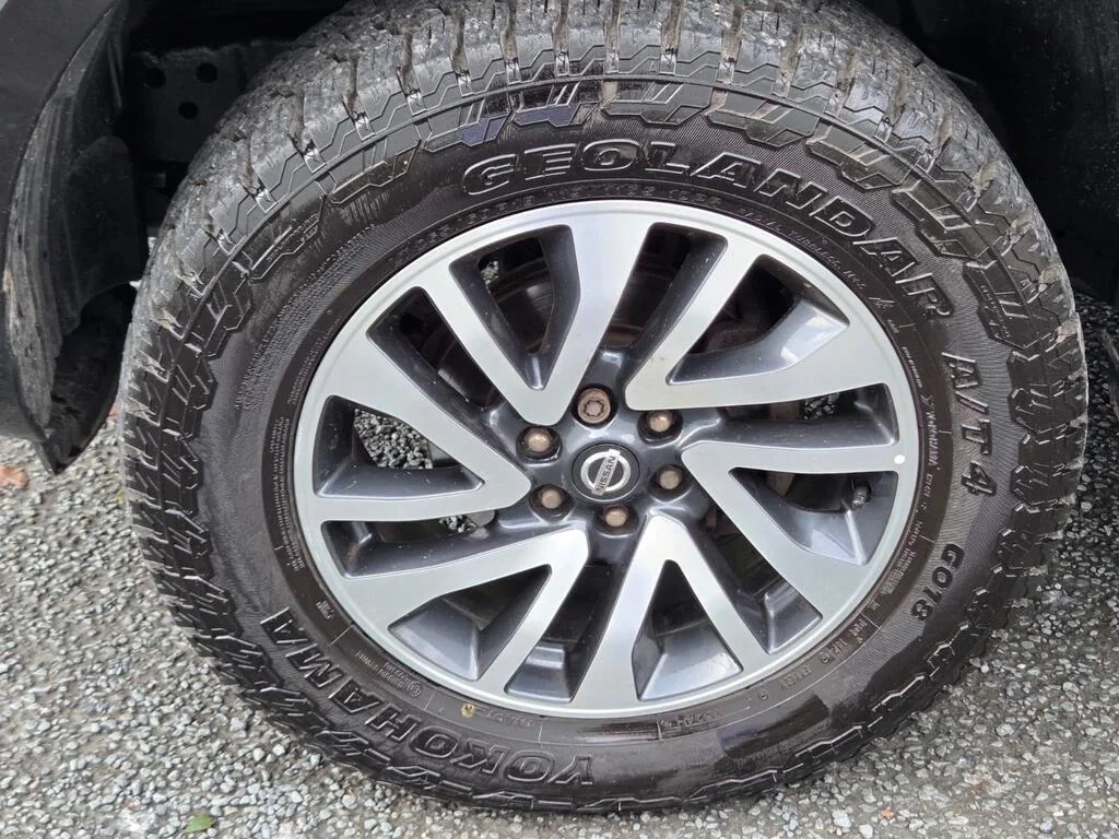 2016 Nissan Navara 2.3 dCi Acenta 4WD Euro 5 4dr photo 14