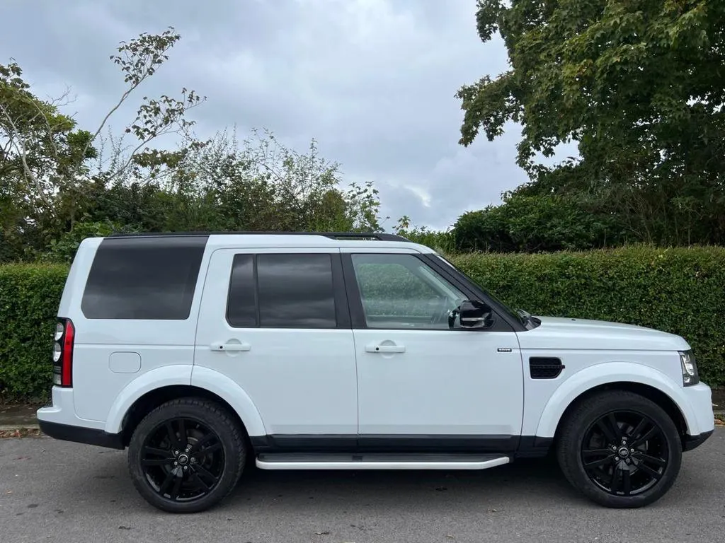 2014 Land Rover Discovery HSE SDV6 photo 3