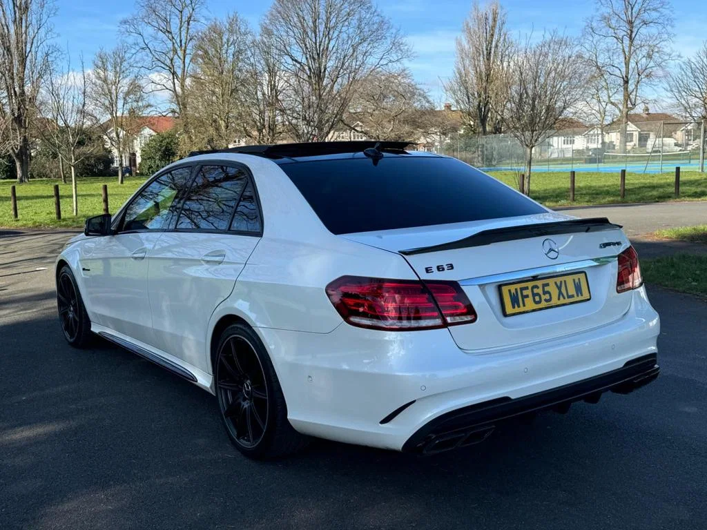 2015 Mercedes-Benz E Class 5.5 E63 V8 BiTurbo AMG SpdS MCT Euro 6 4dr photo 5