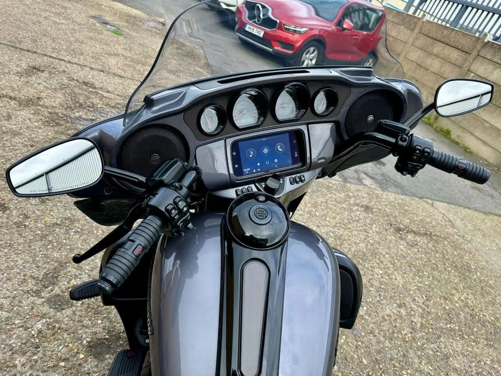 2020 Harley-Davidson CVO Ultra Limited photo 8