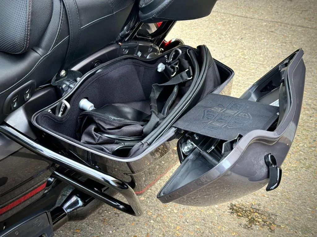 2020 Harley-Davidson CVO Ultra Limited photo 12