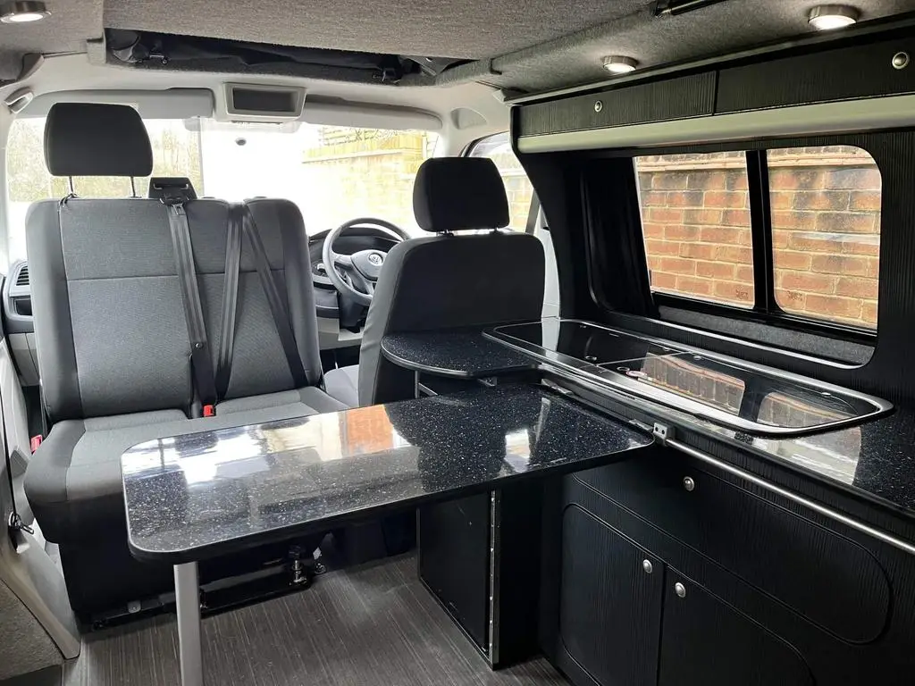 2017 Volkswagen Transporter T6 photo 11