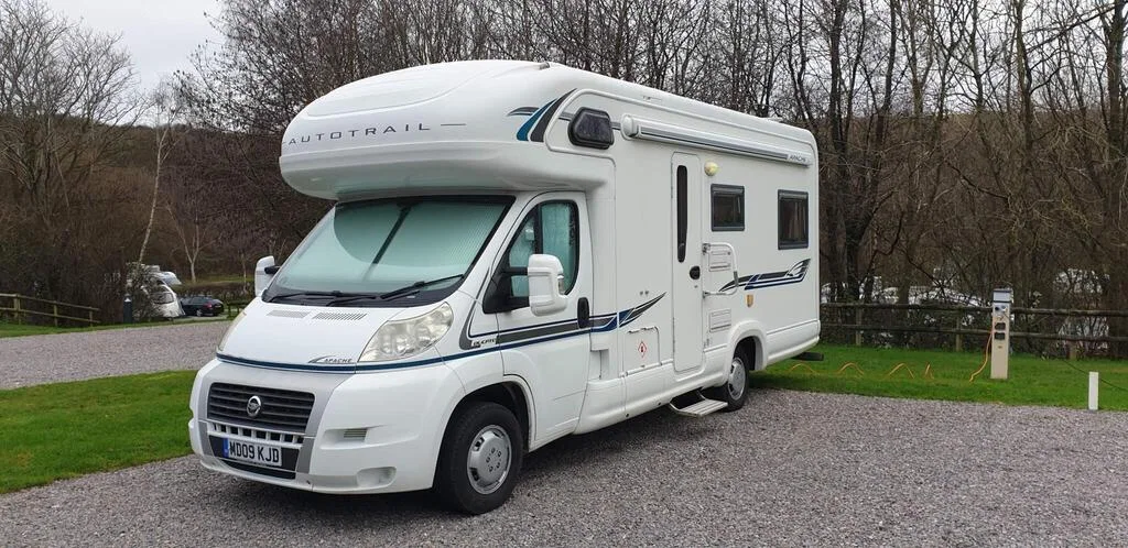 2009 Auto-Trail Apache 634L photo 4