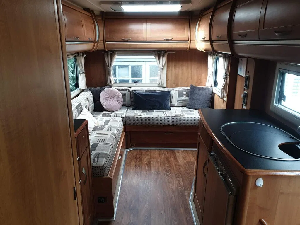 2009 Auto-Trail Apache 634L photo 6