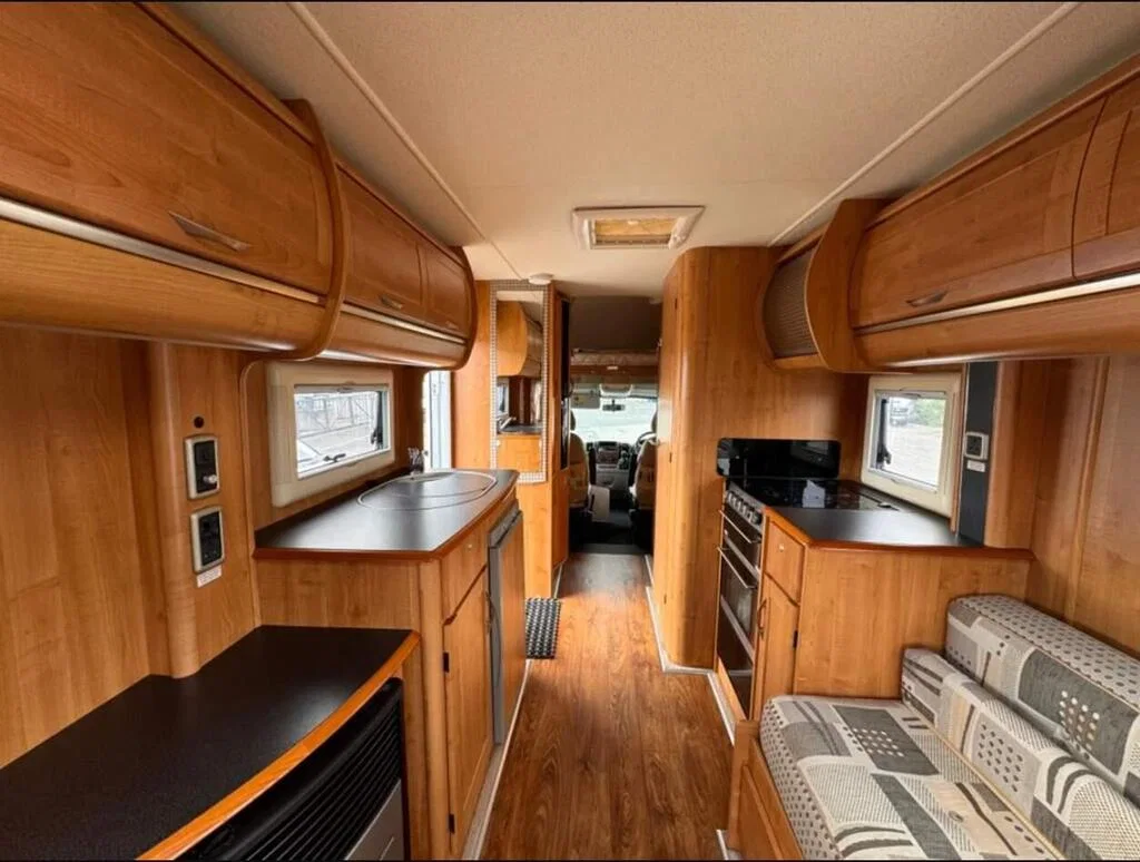 2009 Auto-Trail Apache 634L photo 7
