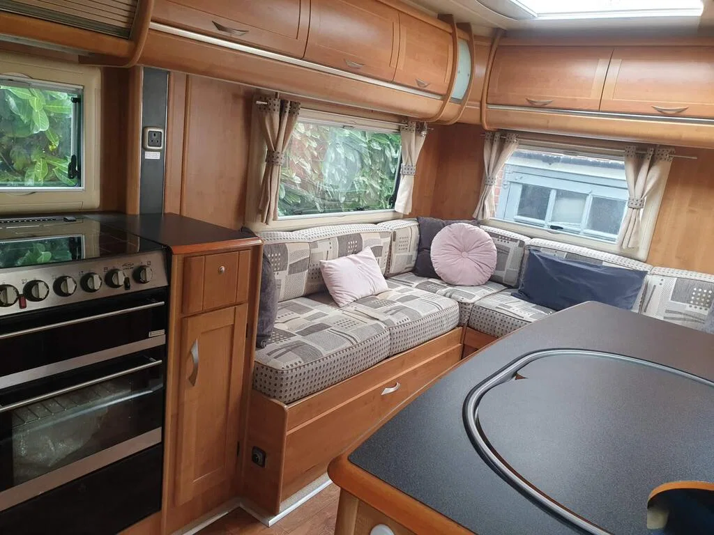 2009 Auto-Trail Apache 634L photo 8