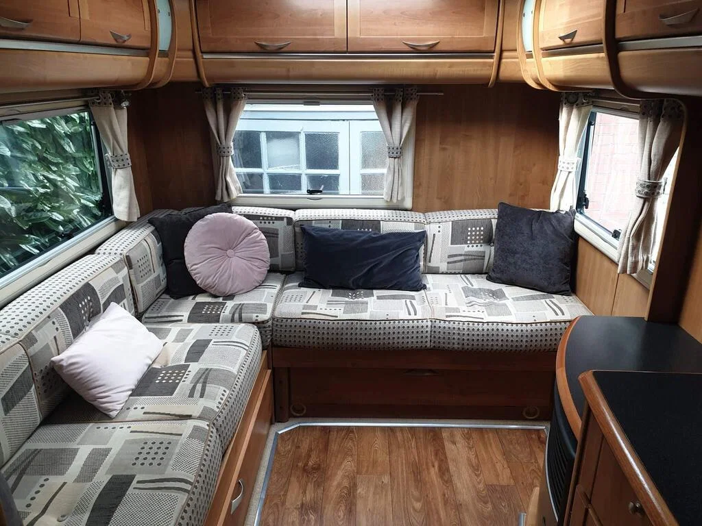 2009 Auto-Trail Apache 634L photo 9