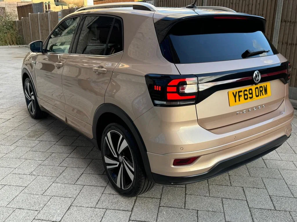 2019 Volkswagen T-Cross 1.0 TSI R-Line DSG Euro 6 5dr photo 6