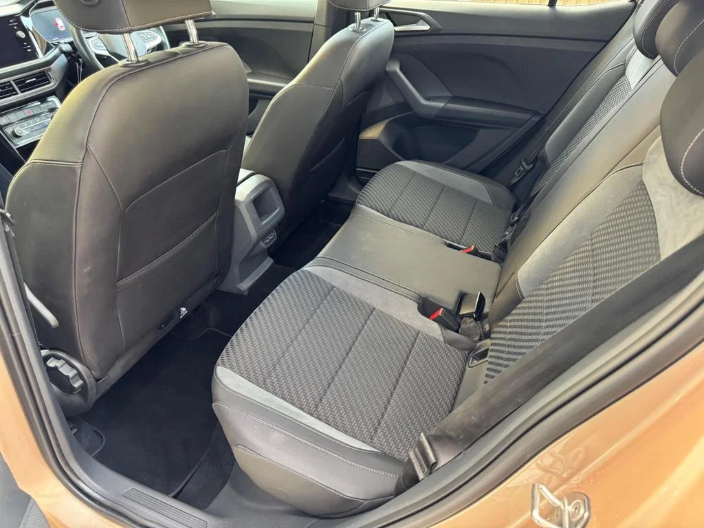2019 Volkswagen T-Cross 1.0 TSI R-Line DSG Euro 6 5dr photo 12