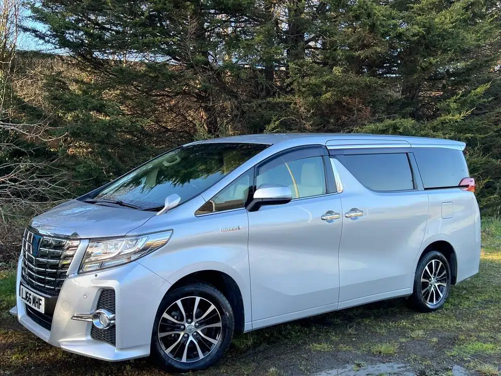 2016 Toyota Alphard Toyota Alphard 7-Seats Hybrid 2.4 5dr