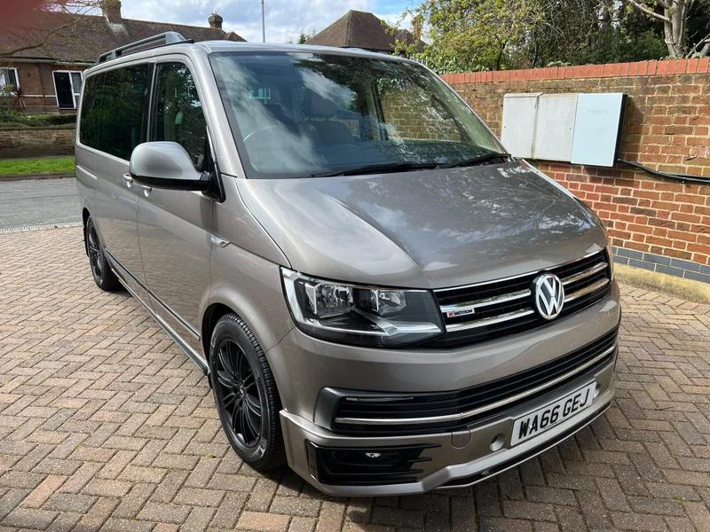 2016 Volkswagen Caravelle T6 2.0 BiTDI 4Motion DSG Campervan photo 3
