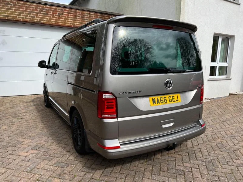 2016 Volkswagen Caravelle T6 2.0 BiTDI 4Motion DSG Campervan photo 4
