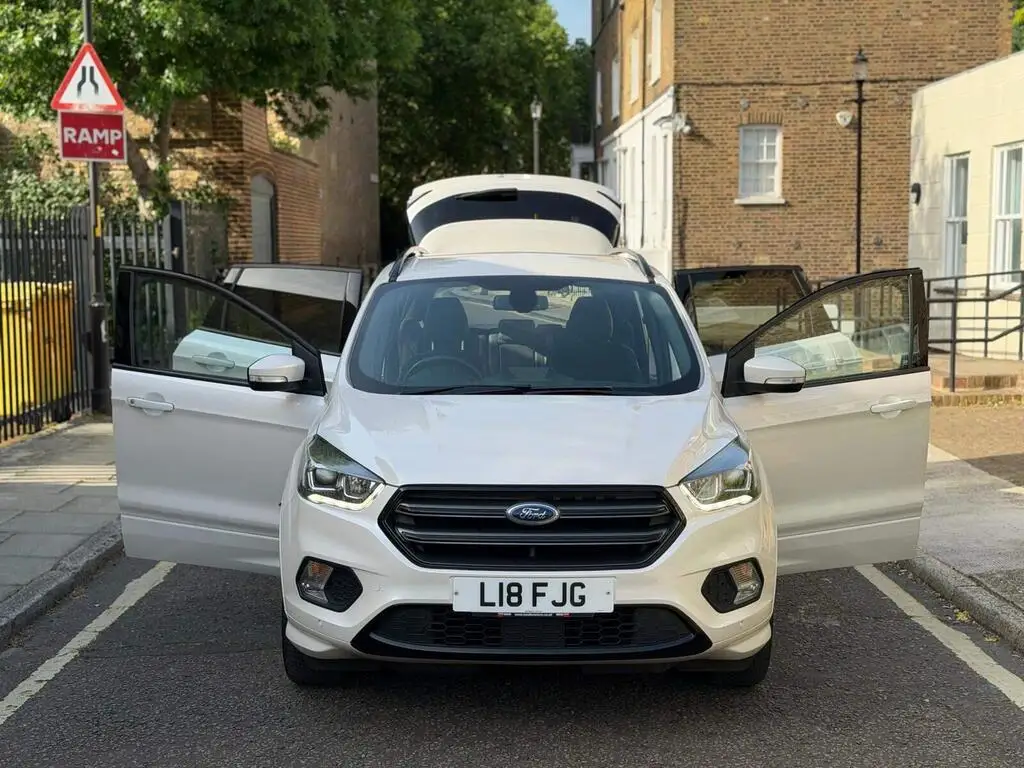 2017 Ford Kuga 2.0 TDCi ST-Line Powershift AWD Euro 6 (s/s) 5dr photo 4