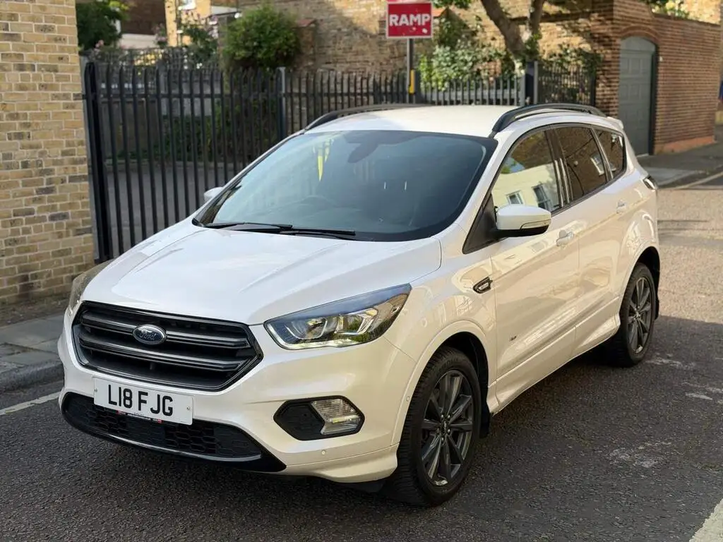 2017 Ford Kuga 2.0 TDCi ST-Line Powershift AWD Euro 6 (s/s) 5dr photo 6
