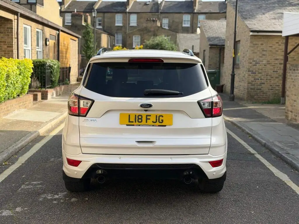 2017 Ford Kuga 2.0 TDCi ST-Line Powershift AWD Euro 6 (s/s) 5dr photo 9