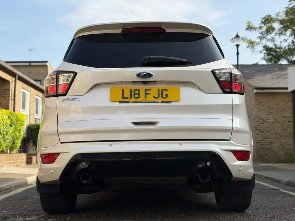 2017 Ford Kuga 2.0 TDCi ST-Line Powershift AWD Euro 6 (s/s) 5dr photo 11